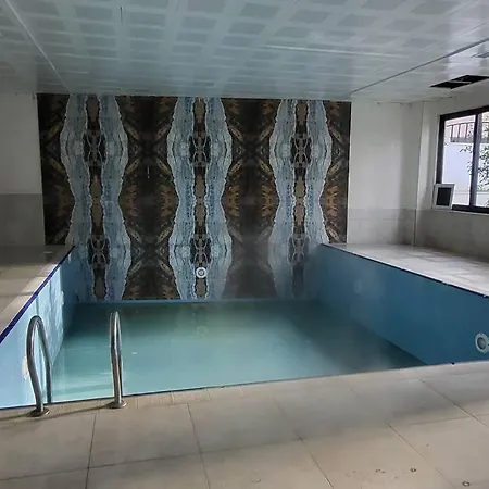 Lejlighed Sunny Apartment, 2 Rooms, 70m2, Close To Beach