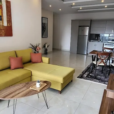 شقة Sunny Apartment, 2 Rooms, 70m2, Close To Beach